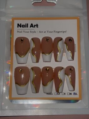 10 PC Hand Crafted Wavy Chrome Nails NWT